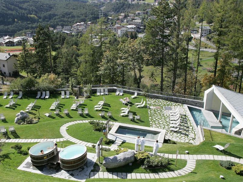 Qc Terme Grand Hotel Bagni Nuovi Bormio Exterior photo